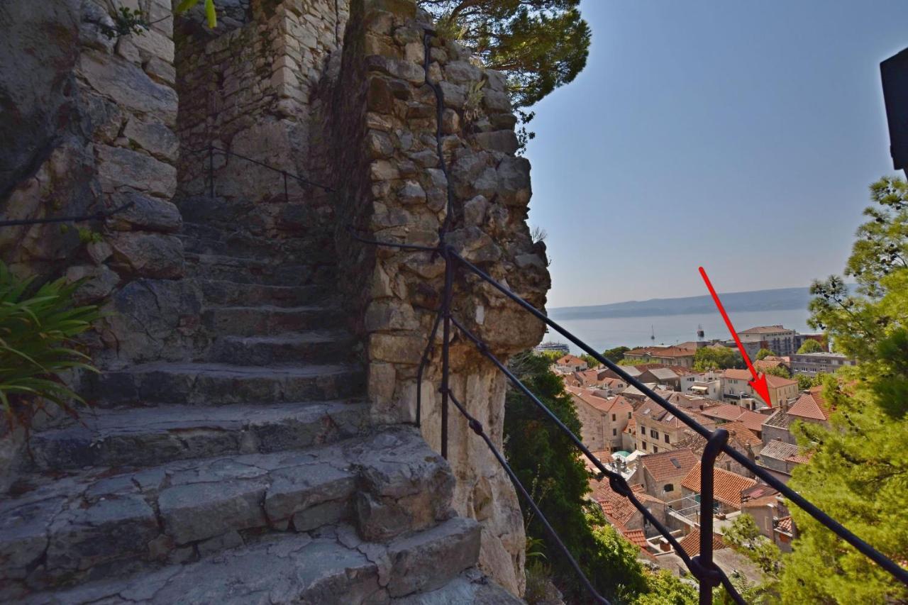 Apartment Mandic Omis Exterior photo